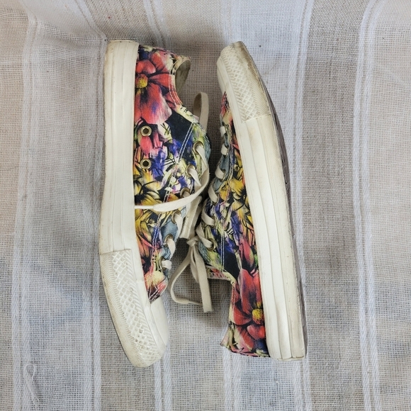 Converse Low Tops Sneakers Tennis Shoes Tropical Floral Size 9‎ - Picture 8 of 8